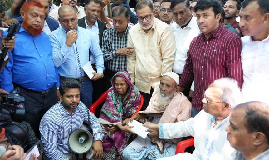প্রবীণ আব্দুল গণি জমাদ্দার দম্পতির পাশে দাঁড়ালেন তারেক রহমান